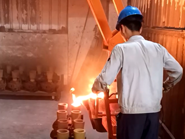 Làm thế nào hydraulic casting manipulator làm việc