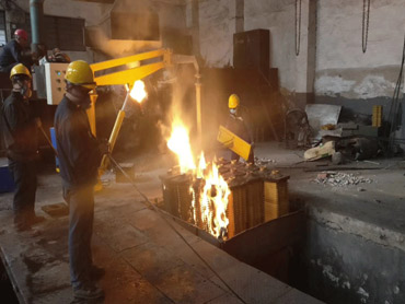 Nhà máy đúc manipulator