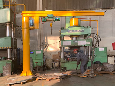 Điện di chuyển cantilever crane