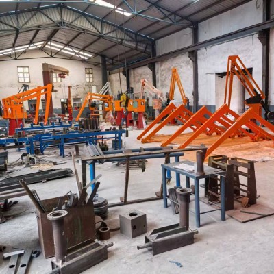 Foundry Manipulator: Quá trình làm việc trong hội thảo