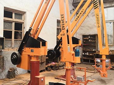 Khách hàng ở Thái Lan đặt hàng hai máy thao túng đúc